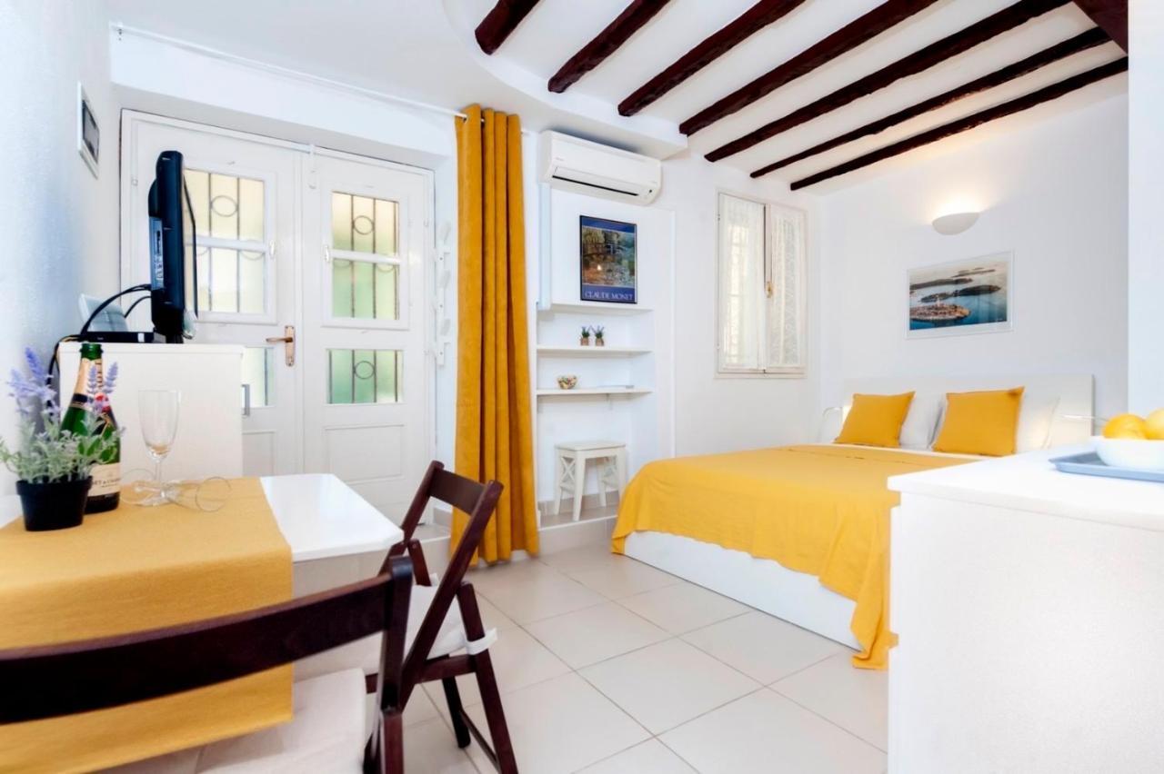 Studio Katja โรวีน ภายนอก รูปภาพ